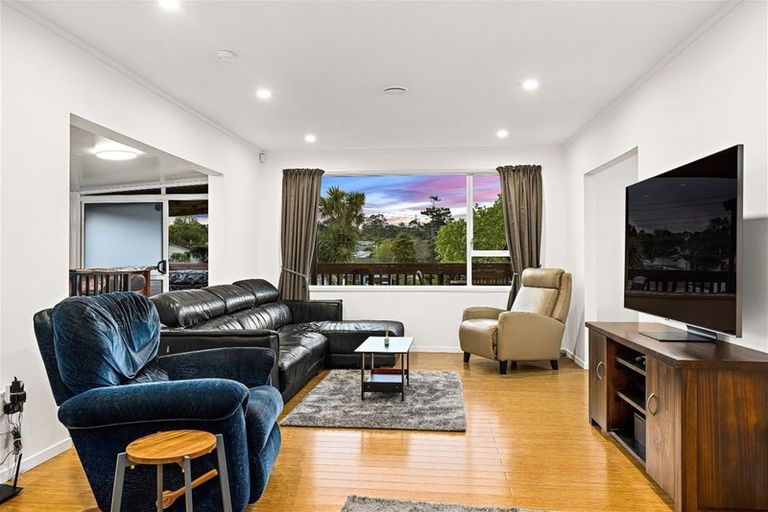 Photo of property in 22 Helena Street, Massey, Auckland, 0614