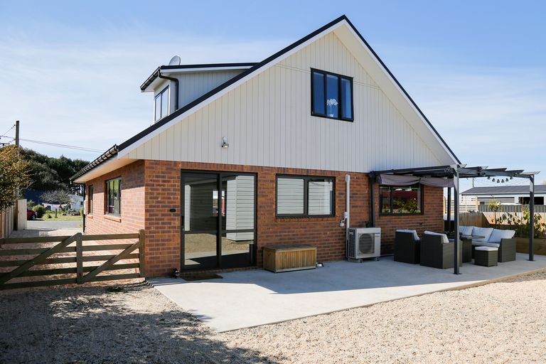 Photo of property in 43 Cobblestone Road, Kakanui, Oamaru, 9495