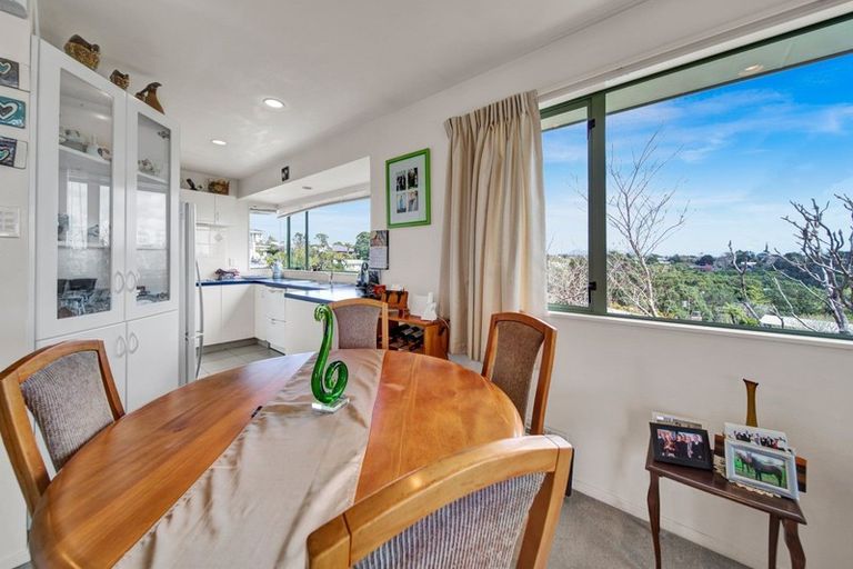 Photo of property in 3a Hillcrest Street, Glen Avon, New Plymouth, 4312