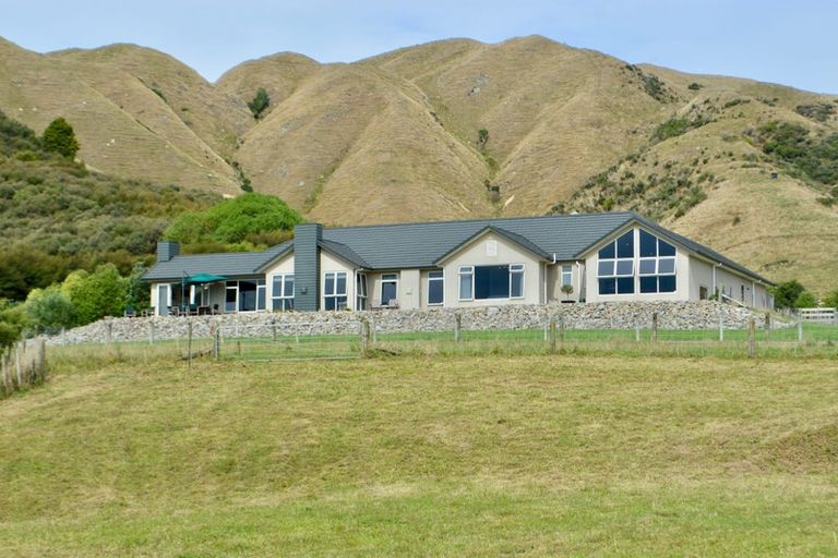 Photo of property in 99 Mickell Road, Hautere, Otaki, 5582