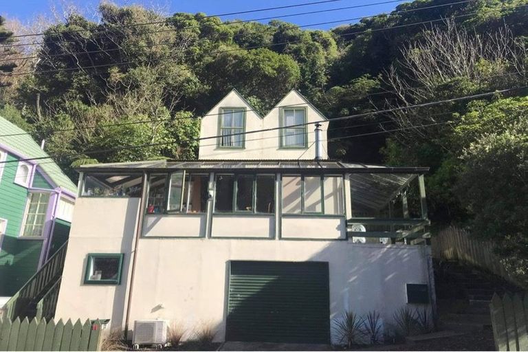 Photo of property in 11 Norway Street, Aro Valley, Wellington, 6012