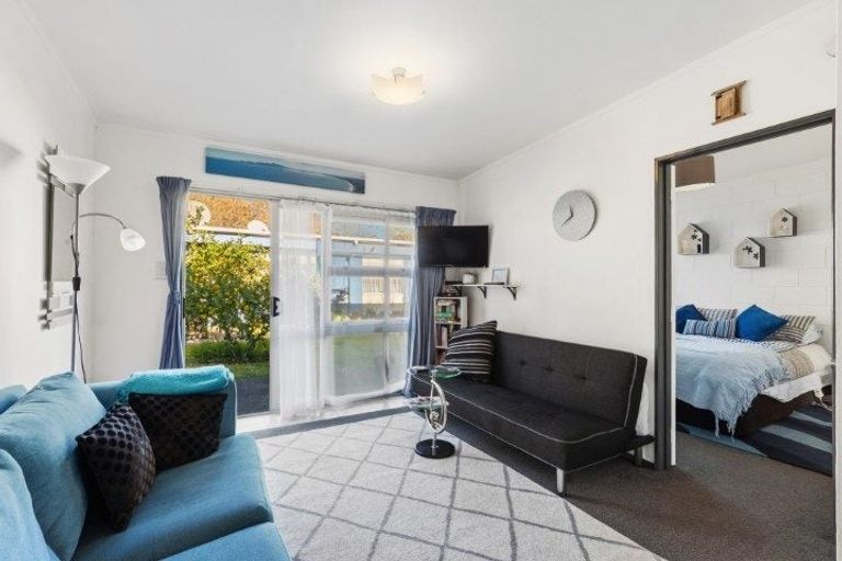 Photo of property in 19/100 River Road, Hamilton East, Hamilton, 3216