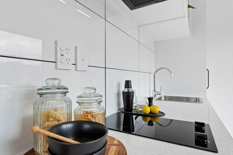 Photo of property in 69a Huatoki Street, Vogeltown, New Plymouth, 4310