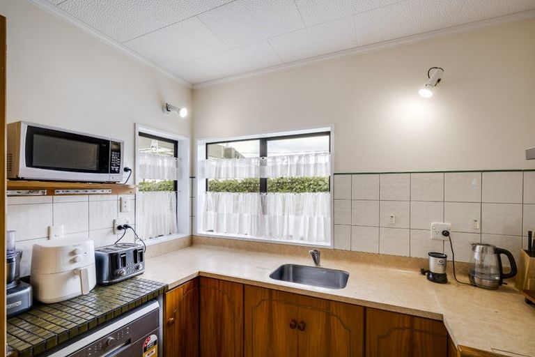 Photo of property in 2/623 Frederick Street, Mahora, Hastings, 4120