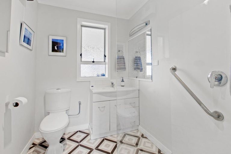 Photo of property in 23 Tokomaru Street, Welbourn, New Plymouth, 4312