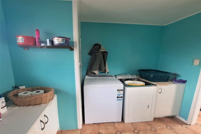 Photo of property in 6 Cambridge Street, Balclutha, 9230