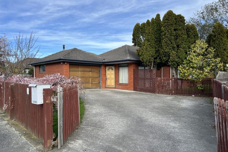 Photo of property in 2 Bellbrook Crescent, Shirley, Christchurch, 8013