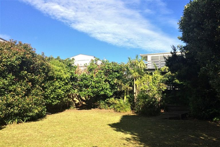 Photo of property in 23 Churchill Road, Murrays Bay, Auckland, 0630