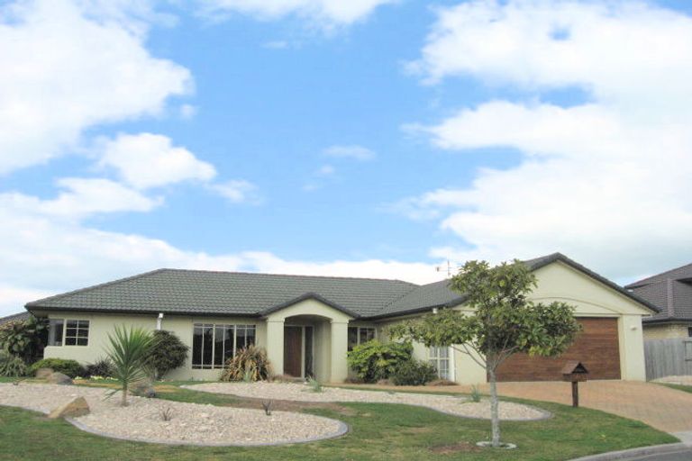 Photo of property in 25 Carribean Place, Papamoa Beach, Papamoa, 3118