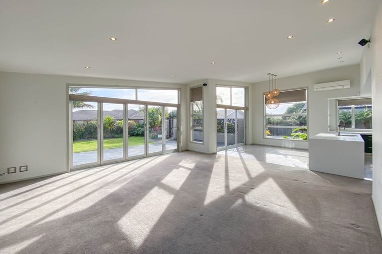 Photo of property in 8a Marlin Terrace, Bell Block, New Plymouth, 4312