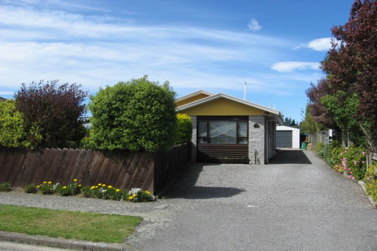 Photo of property in 10 Morris Road, Amberley, 7410