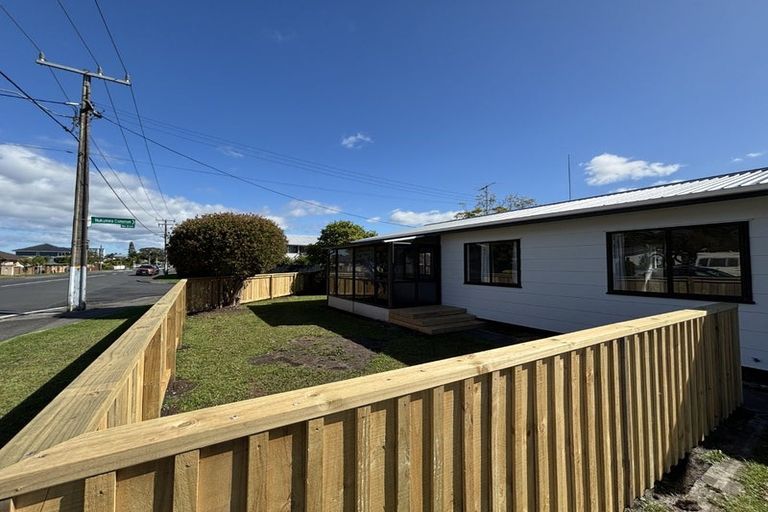Photo of property in 2a Nukumea Common, Orewa, 0931