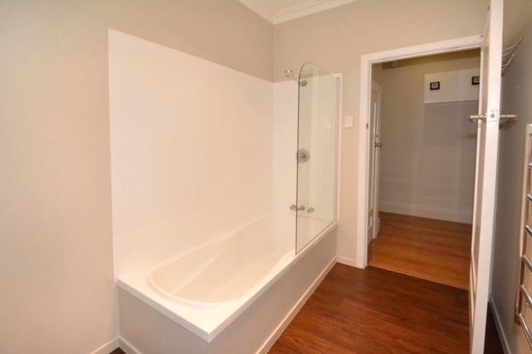 Photo of property in 63 Lonsdale Street, Belleknowes, Dunedin, 9011