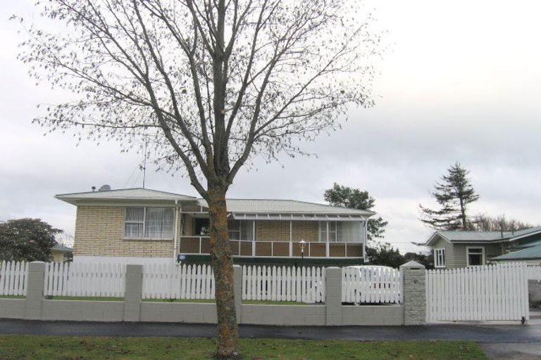 Photo of property in 15 Priscilla Crescent, Melville, Hamilton, 3206