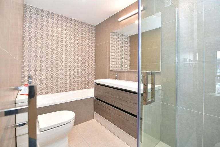 Photo of property in 313/252 Centreway Road, Orewa, 0931