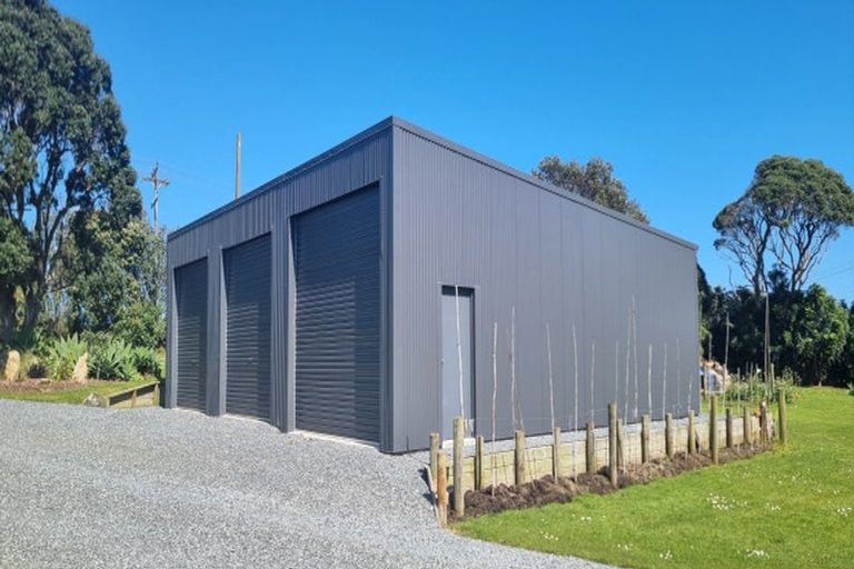 Photo of property in 36 Ripiro Drive, Baylys Beach, Dargaville, 0377