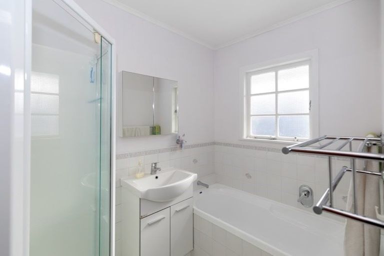 Photo of property in 3 Mclaren Place, Chedworth, Hamilton, 3210