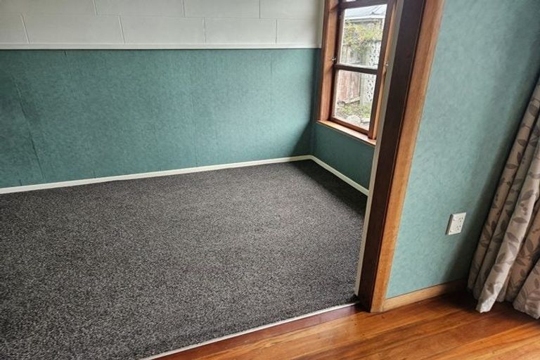Photo of property in 23 Newhaven Place, Roslyn, Palmerston North, 4414