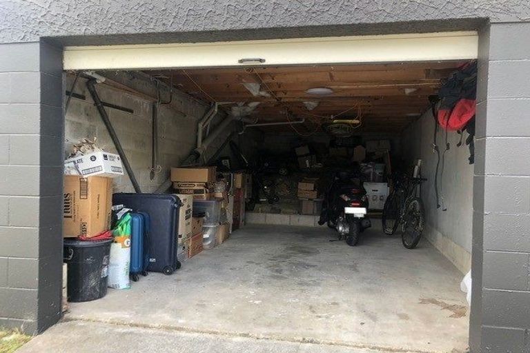 Photo of property in 2/8 Ngataringa Road, Devonport, Auckland, 0624