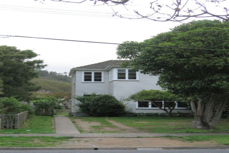 Photo of property in 142a Molesworth Street, Taita, Lower Hutt, 5011