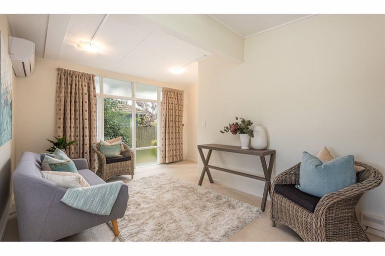 Photo of property in 15 Bronwyn Street, Mairehau, Christchurch, 8052