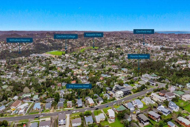 Photo of property in 2/19 Seaview Road, Glenfield, Auckland, 0629