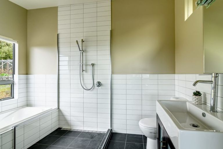 Photo of property in 52 Stony Ridge Way, Motueka, 7196