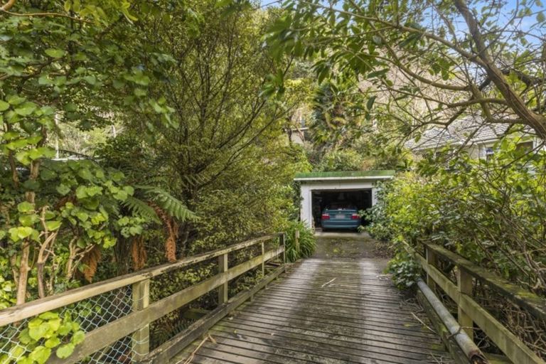 Photo of property in 8 Huia Road, Days Bay, Lower Hutt, 5013