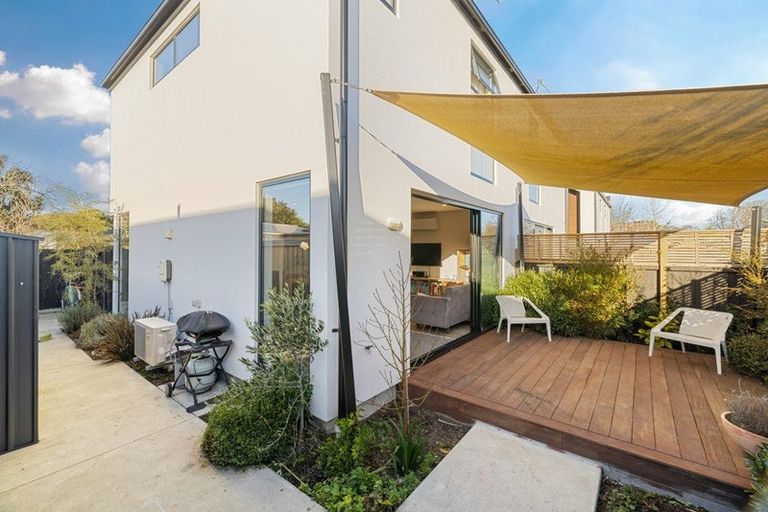 Photo of property in 4/102 Creyke Road, Ilam, Christchurch, 8041