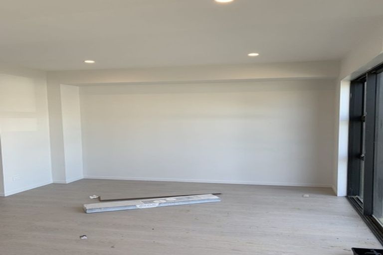 Photo of property in 69b Astley Avenue, New Lynn, Auckland, 0600