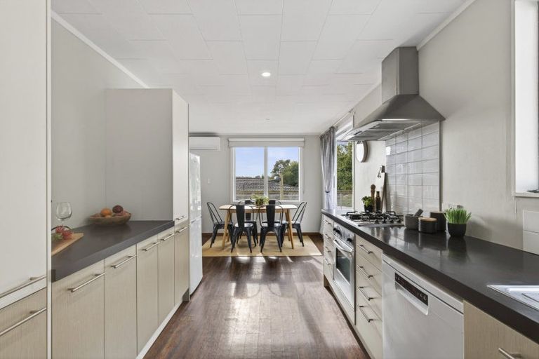 Photo of property in 69 Oranga Street, Westown, New Plymouth, 4310