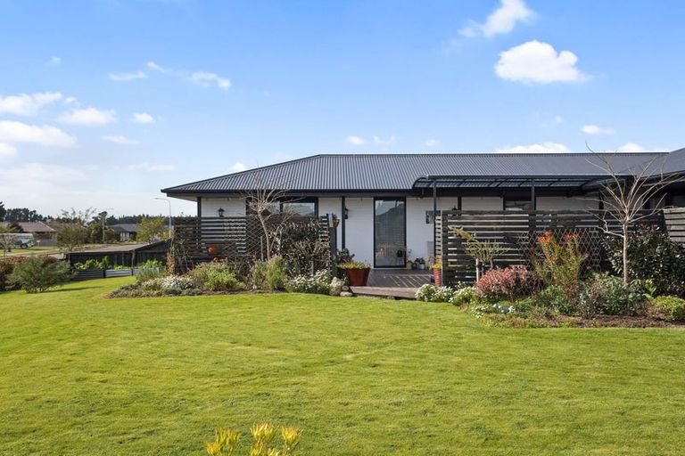 Photo of property in 18 Claremont Crescent, Amberley, 7410