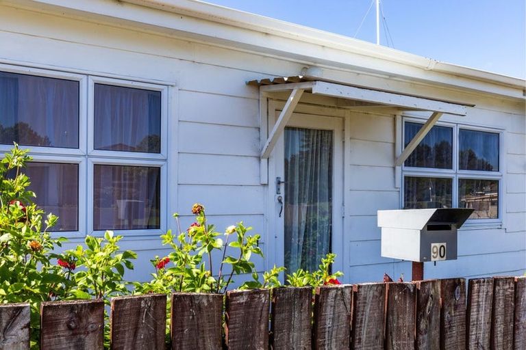 Photo of property in 90 Rangatira Drive, Mangakino, 3421