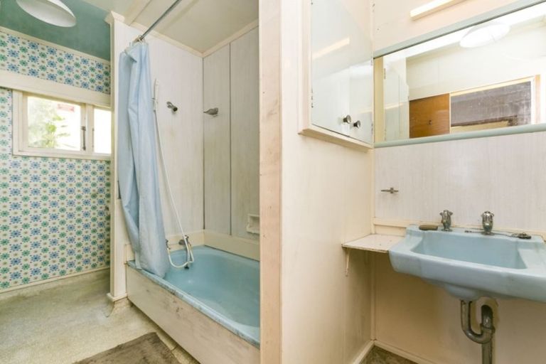 Photo of property in 75 Amritsar Street, Khandallah, Wellington, 6035