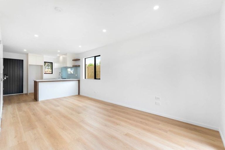 Photo of property in 79e Miller Road, Mangere Bridge, Auckland, 2022