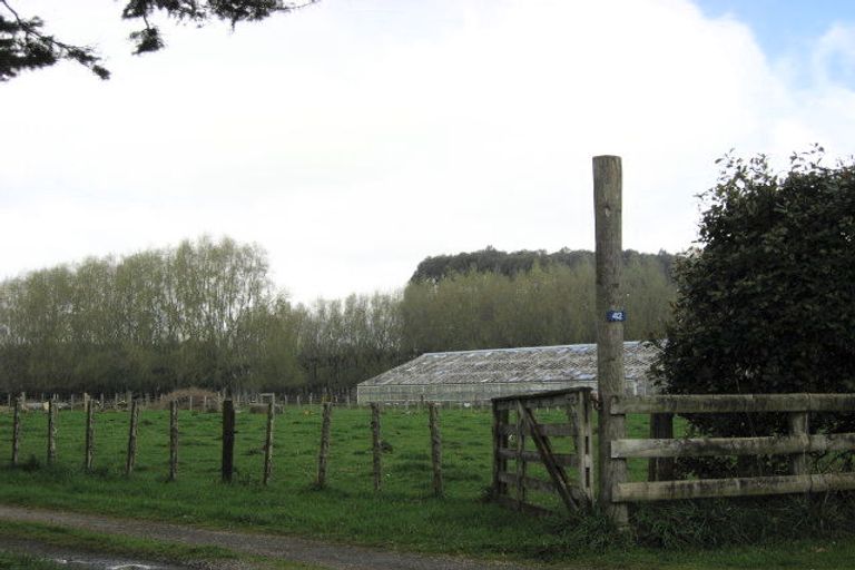 Photo of property in 42 Fairfield Road, Levin, 5510