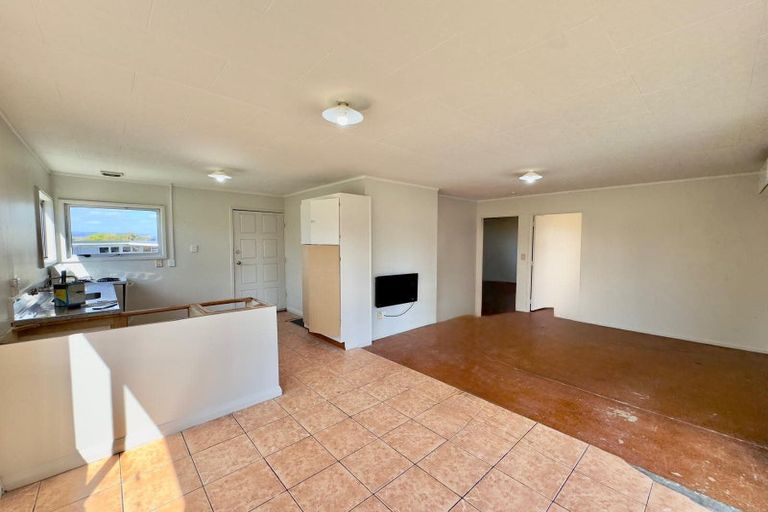 Photo of property in 49 Mckean Avenue, Manurewa, Auckland, 2102