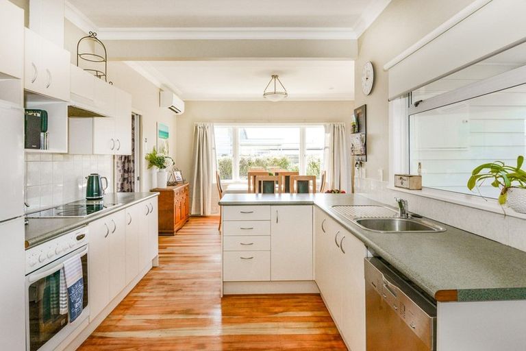 Photo of property in 44 Coverdale Street, Onekawa, Napier, 4110