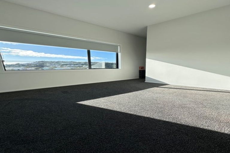 Photo of property in 2/31 Tarawera Road, Johnsonville, Wellington, 6037