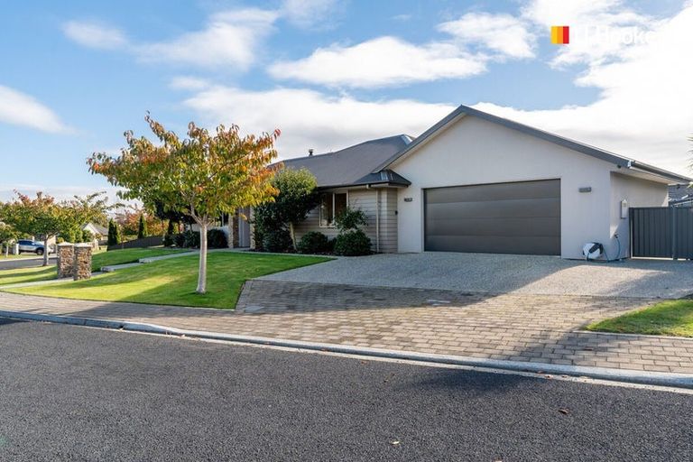 Photo of property in 17 Calluna Crescent, Mosgiel, 9024