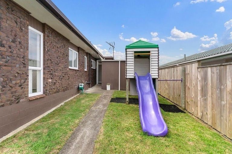Photo of property in 9 Culver Terrace, Howick, Auckland, 2014