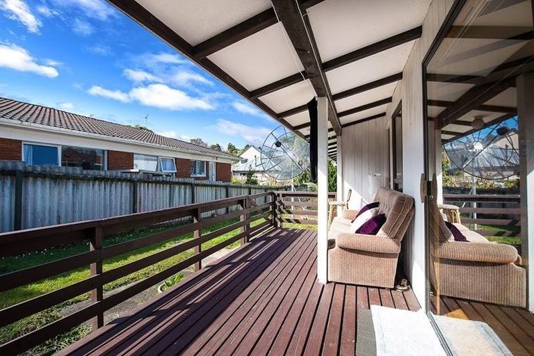 Photo of property in 8 Keldale Place, Forrest Hill, Auckland, 0620