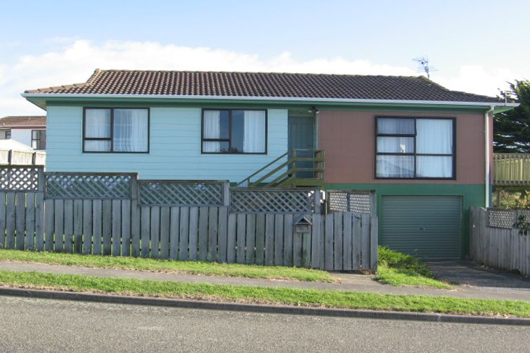 Photo of property in 5 Moki Street, Titahi Bay, Porirua, 5022