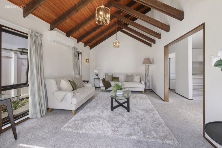 Photo of property in 2/104 Trafalgar Street, St Albans, Christchurch, 8014