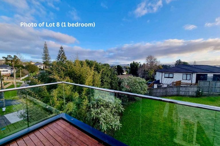 Photo of property in 8/18 Sylvan Crescent, Te Atatu South, Auckland, 0610