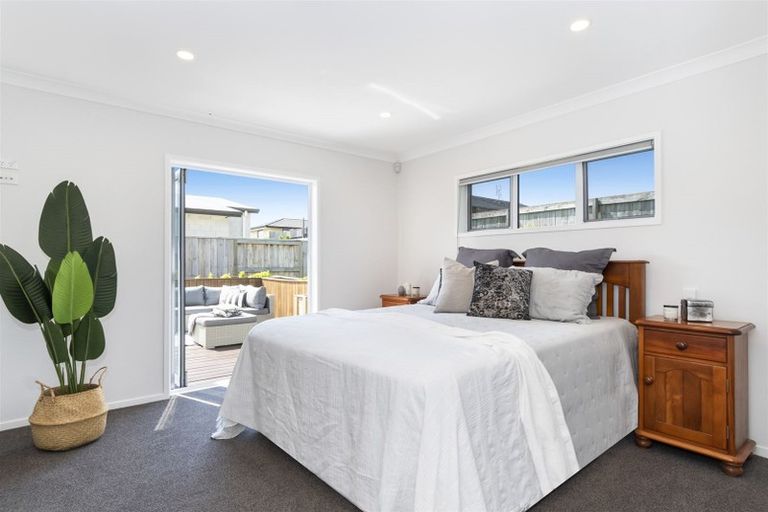 Photo of property in 19 Puhirake Crescent, Pyes Pa, Tauranga, 3112