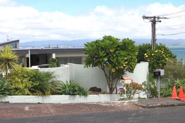 Photo of property in 30a Tizard Road, Birkenhead, Auckland, 0626