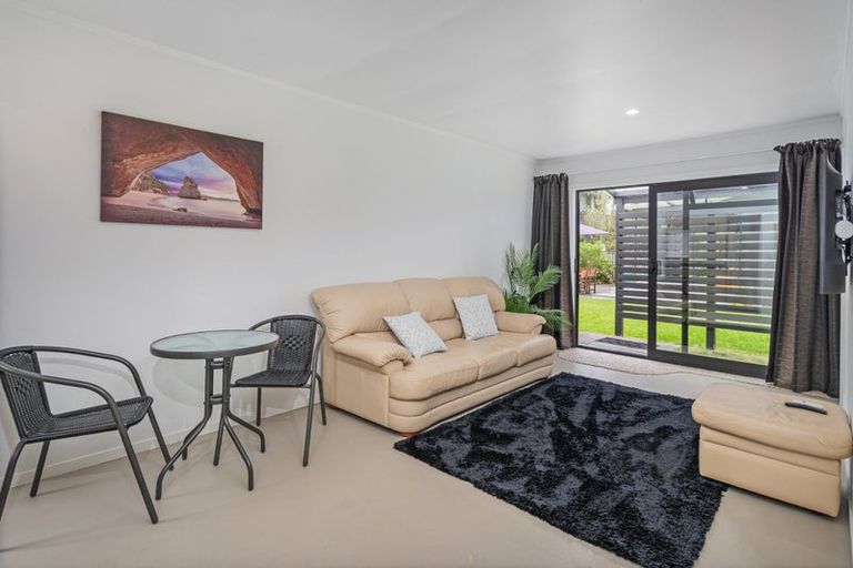 Photo of property in 29 Oyster Drive, Cooks Beach, Whitianga, 3591