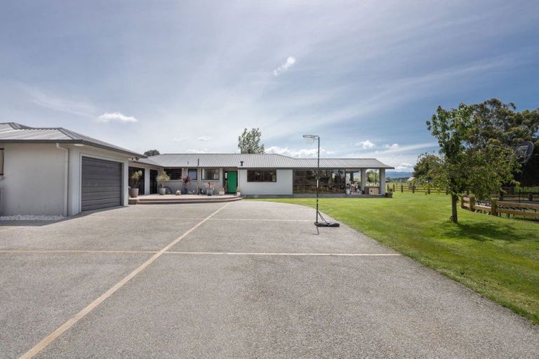 Photo of property in 143a Weber Road, Dannevirke, 4971