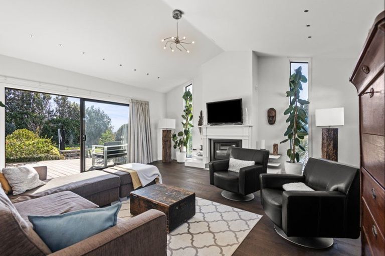 Photo of property in 69 Polson Hill Drive, Aokautere, Palmerston North, 4471